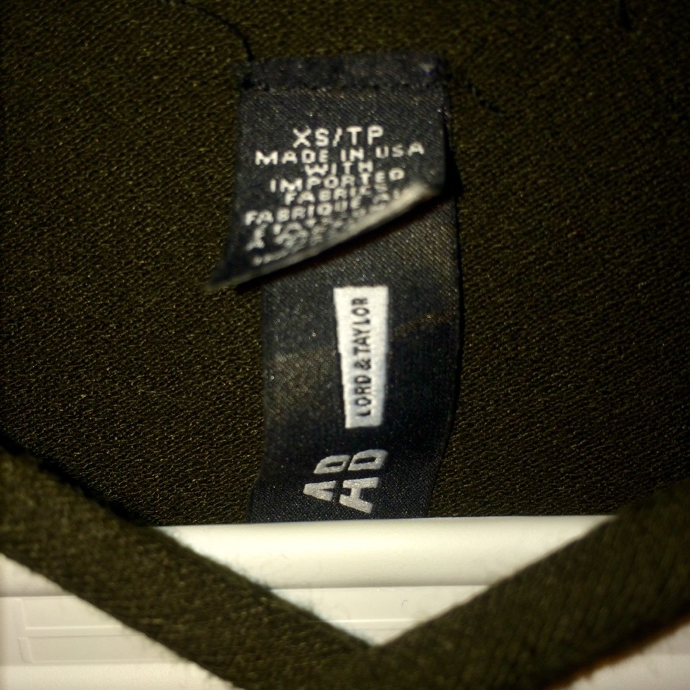 Lord and Taylor criss cross bodysuit NWOT XS - Picture 3 of 5